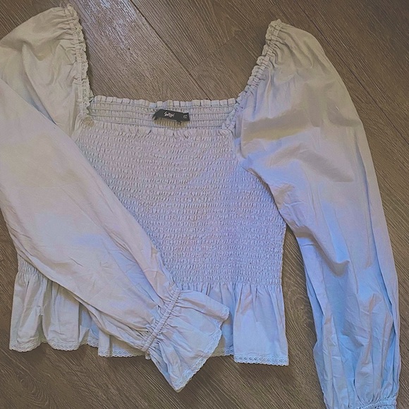 Sportsgirl Tops - Blue ruffle puff sleeve crop top